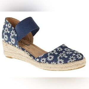 Life Stride Velocity 2.0 Denim Floral Espadrille Wedges Blue/White 9.5 NWT